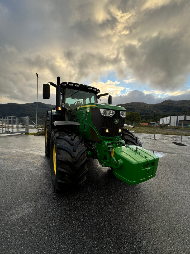 John Deere 6215R - Трактор: снимка 5 John Deere 6215R - Трактор: снимка 5