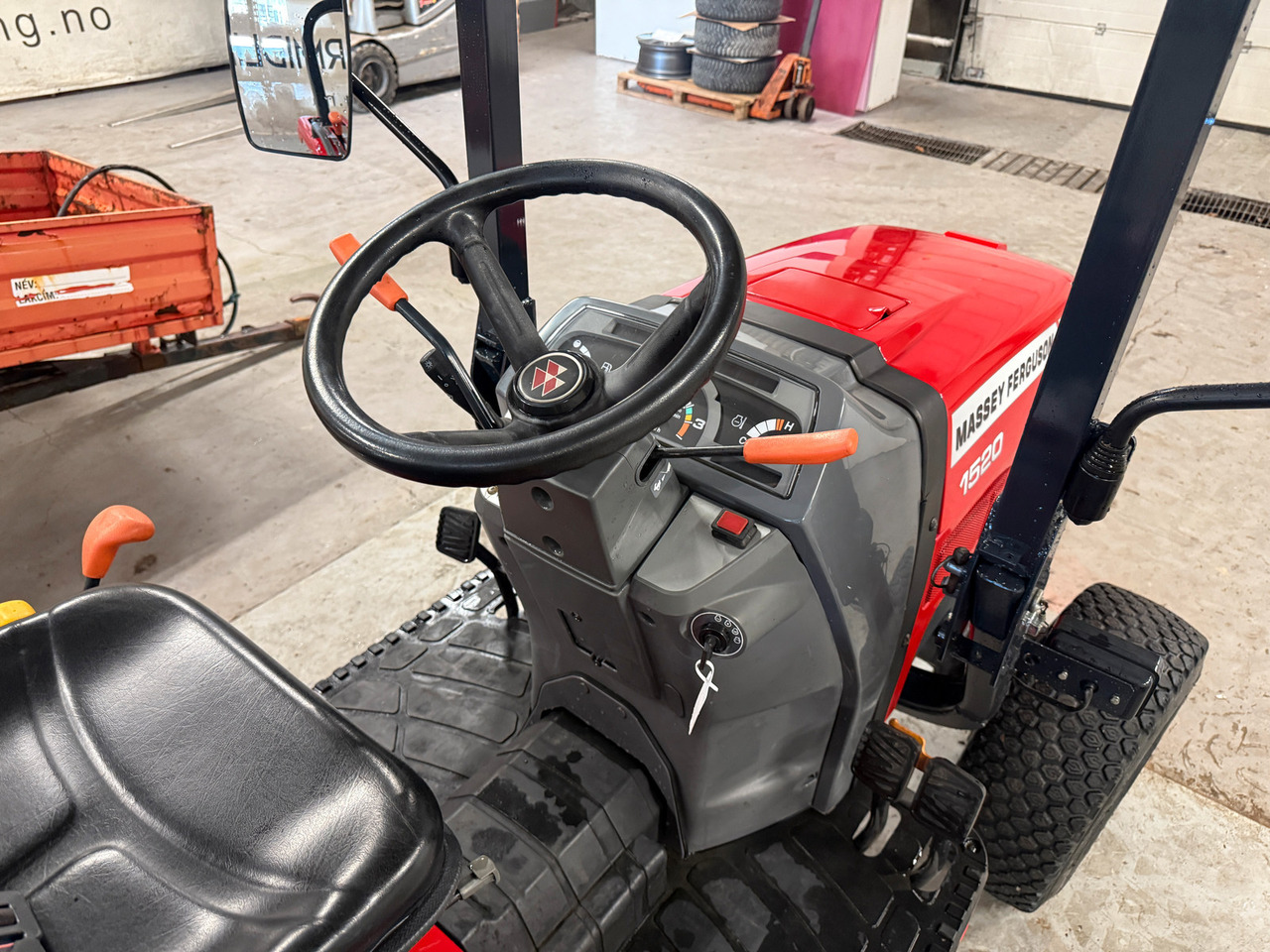 Massey Ferguson 1520 #MVA FRI# - Трактор: снимка 5 Massey Ferguson 1520 #MVA FRI# - Трактор: снимка 5
