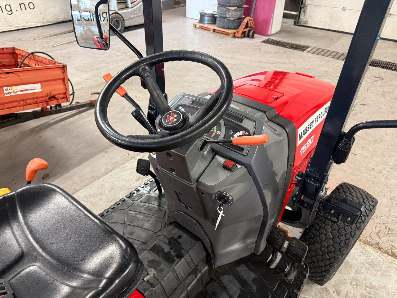Massey Ferguson 1520 #MVA FRI# - Трактор: снимка 5 Massey Ferguson 1520 #MVA FRI# - Трактор: снимка 5