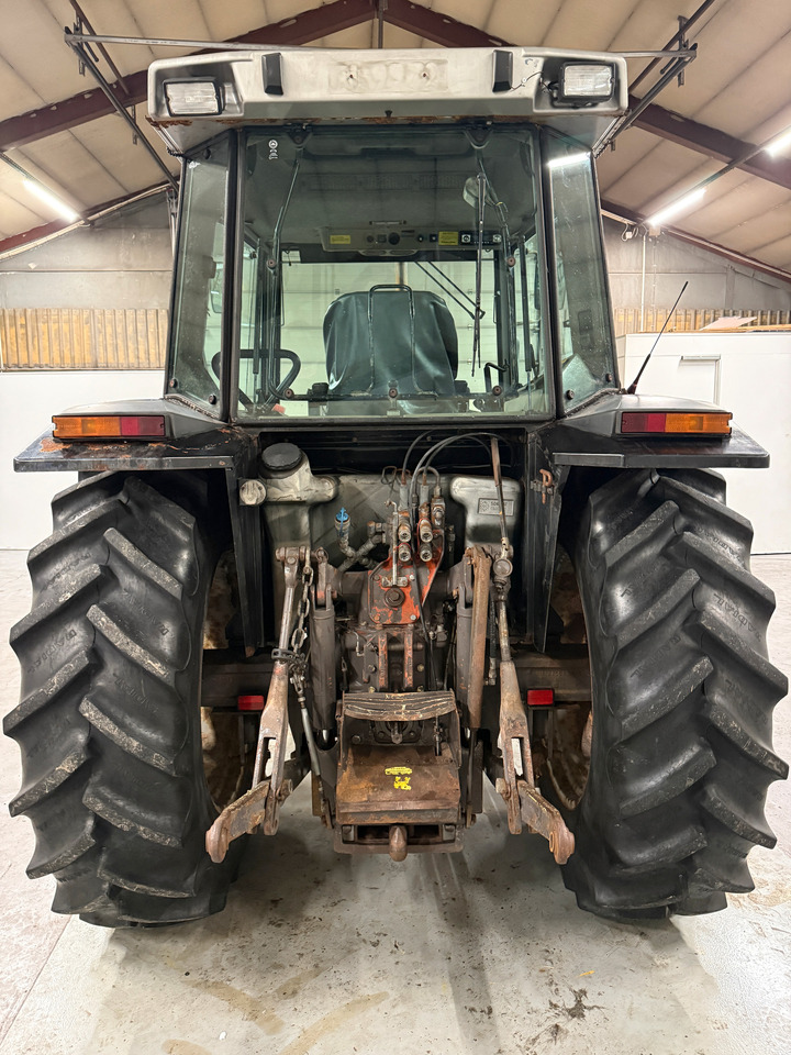 Massey Ferguson 3050 - Трактор: снимка 4 Massey Ferguson 3050 - Трактор: снимка 4