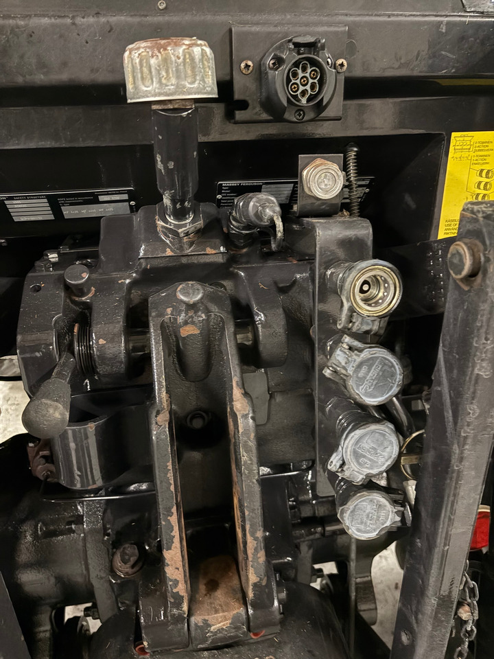 Massey Ferguson 4455 - Трактор: снимка 5 Massey Ferguson 4455 - Трактор: снимка 5