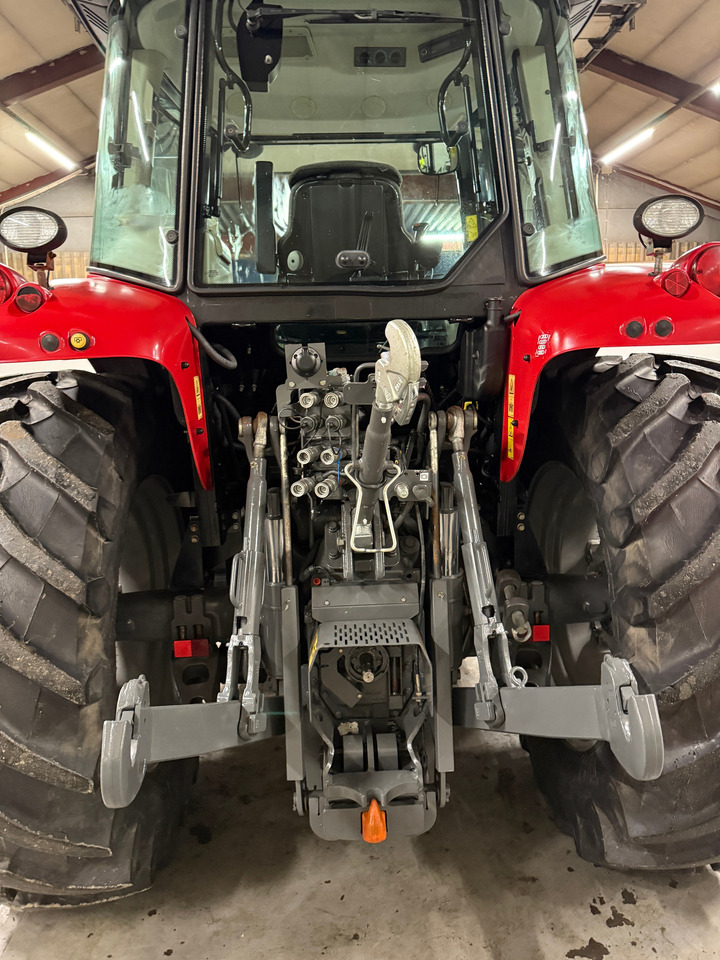 Massey Ferguson 5712 SL Dyna4 - Трактор: снимка 4 Massey Ferguson 5712 SL Dyna4 - Трактор: снимка 4