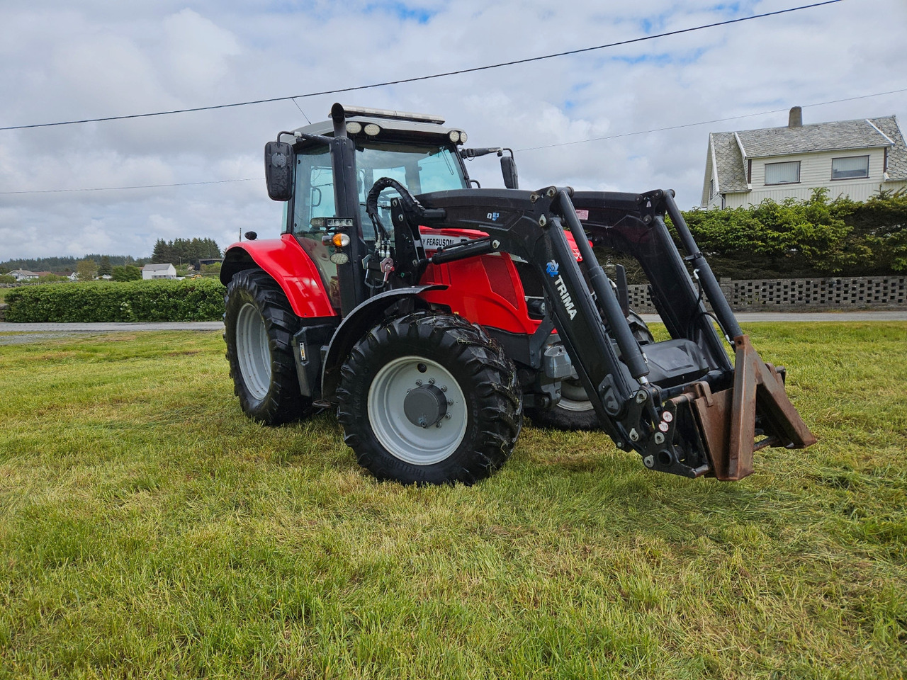 Massey Ferguson 6715S Dyna VT - Трактор: снимка 1 Massey Ferguson 6715S Dyna VT - Трактор: снимка 1