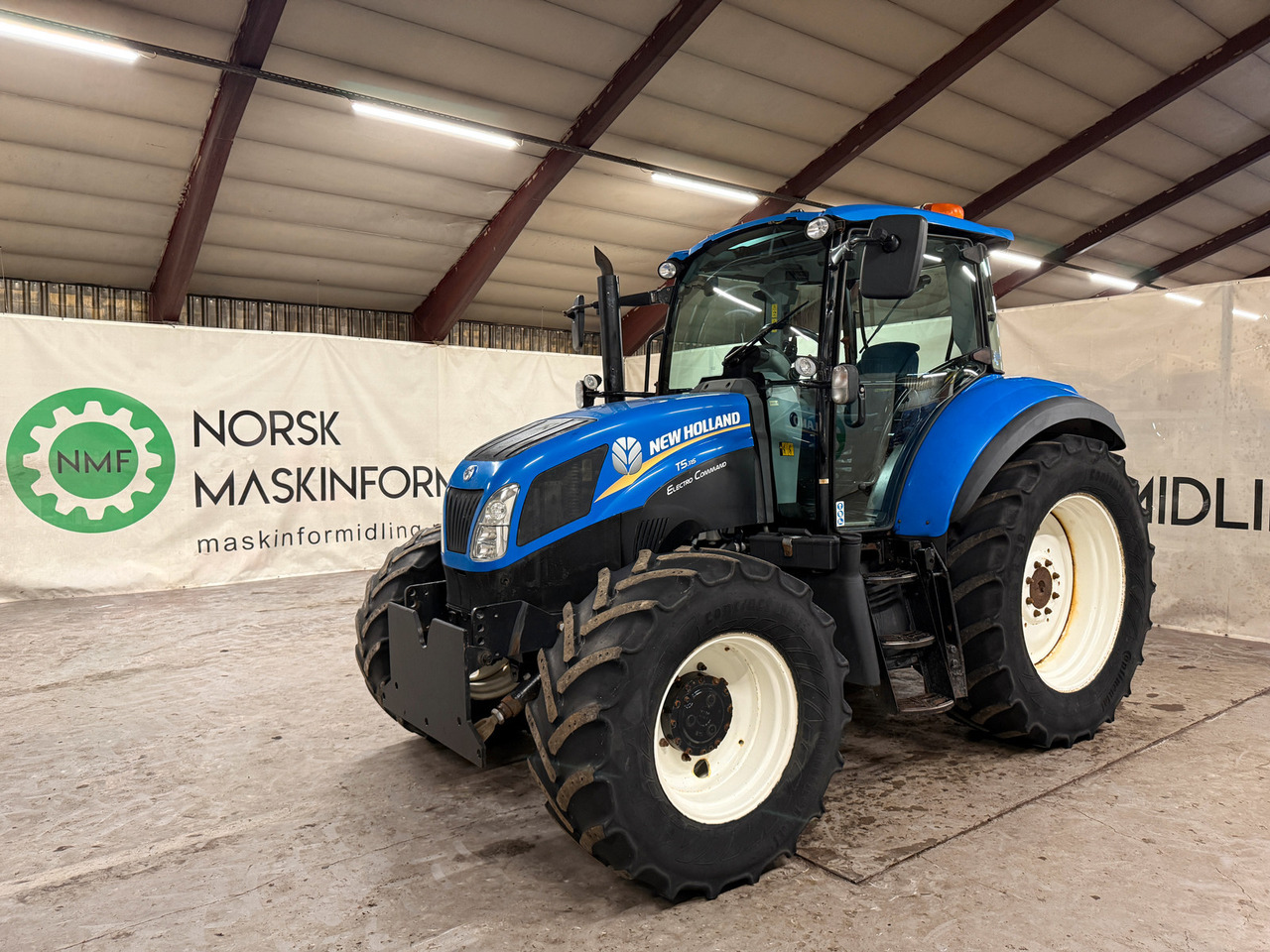 New Holland T5.115 EC - Трактор: снимка 1 New Holland T5.115 EC - Трактор: снимка 1