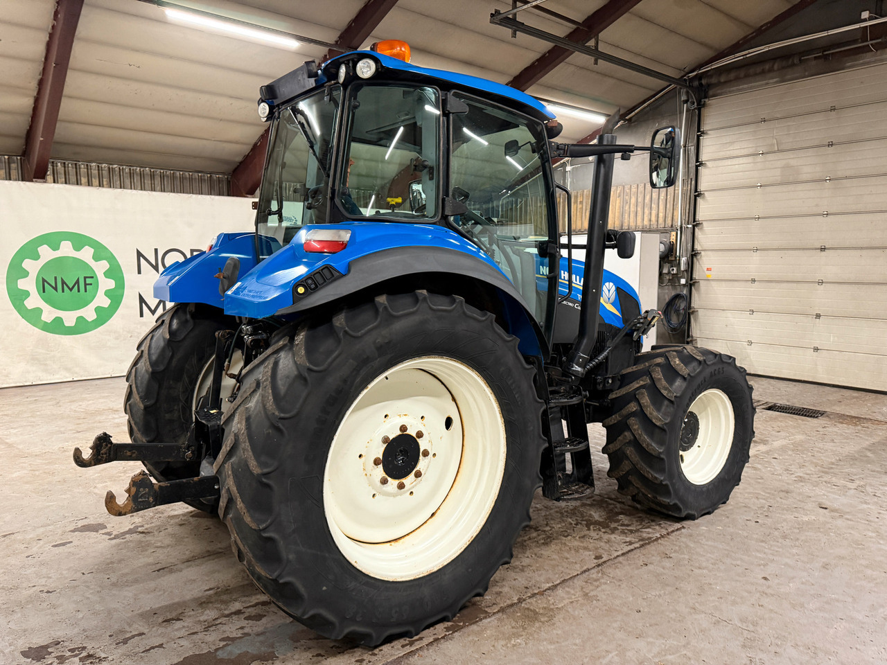 New Holland T5.115 EC - Трактор: снимка 5 New Holland T5.115 EC - Трактор: снимка 5