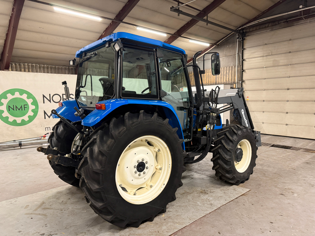 New Holland TL90 - Трактор: снимка 5 New Holland TL90 - Трактор: снимка 5