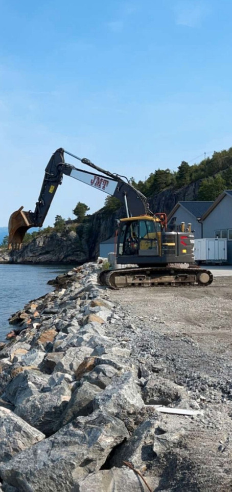 Volvo ECR235EL - Верижен багер: снимка 1 Volvo ECR235EL - Верижен багер: снимка 1