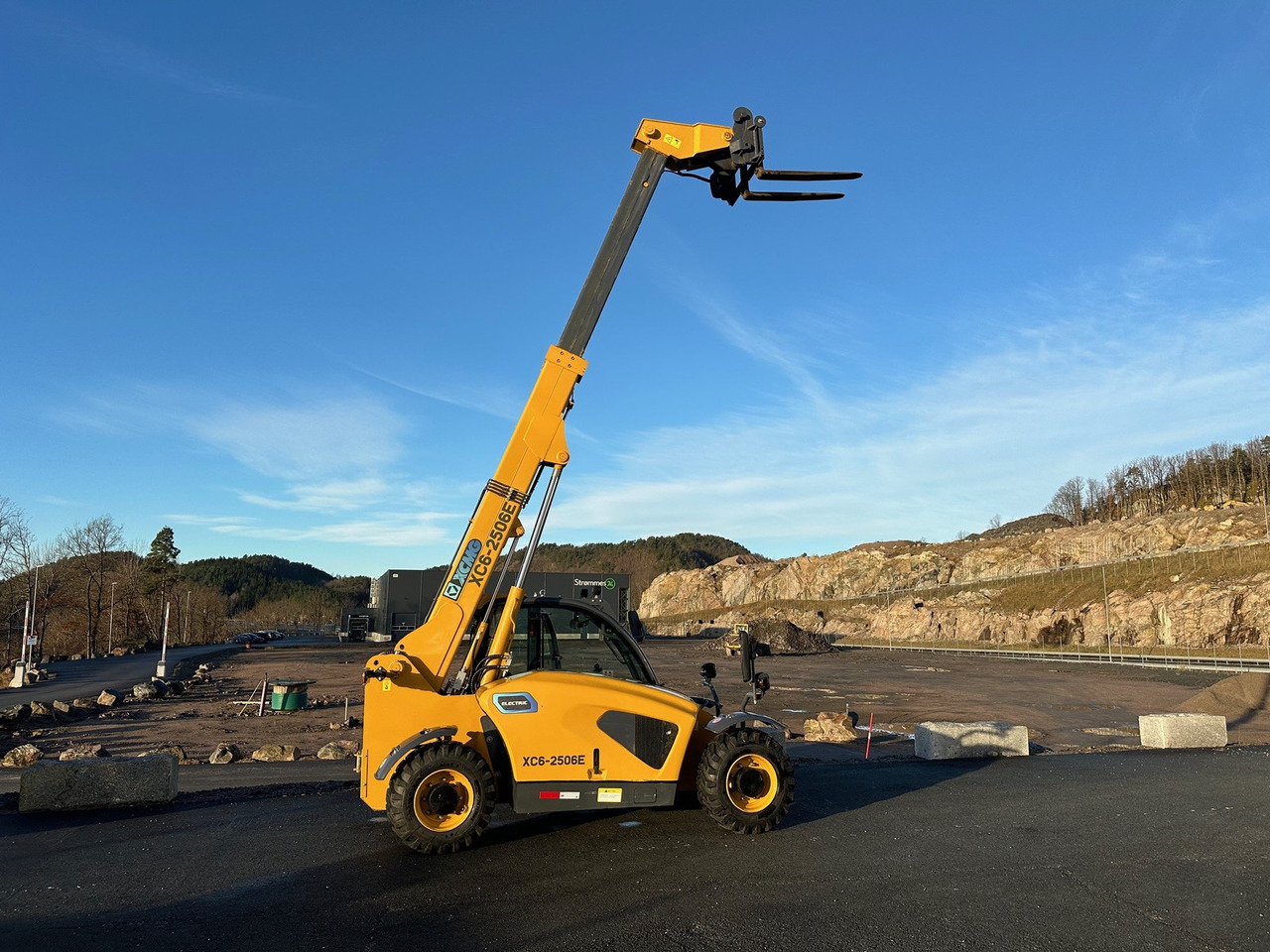 XCMG 2506E #ELECTRIC - Телескопичен товарач: снимка 2 XCMG 2506E #ELECTRIC - Телескопичен товарач: снимка 2