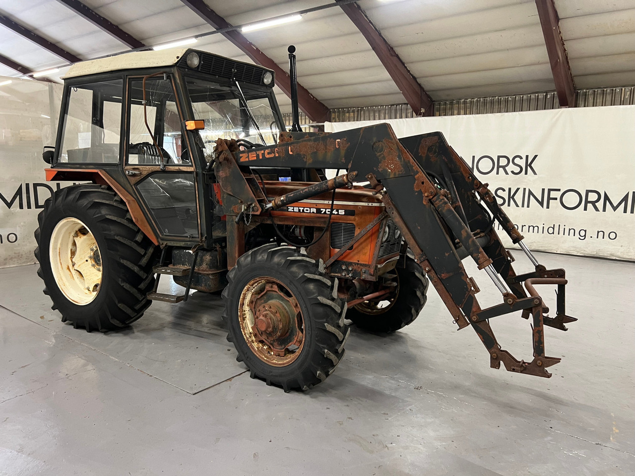 Zetor 7045 (Redusert moms) - Трактор: снимка 5 Zetor 7045 (Redusert moms) - Трактор: снимка 5