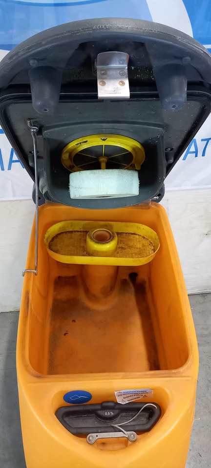 TASKI 750B - Подопочистваща машина: снимка 5 TASKI 750B - Подопочистваща машина: снимка 5