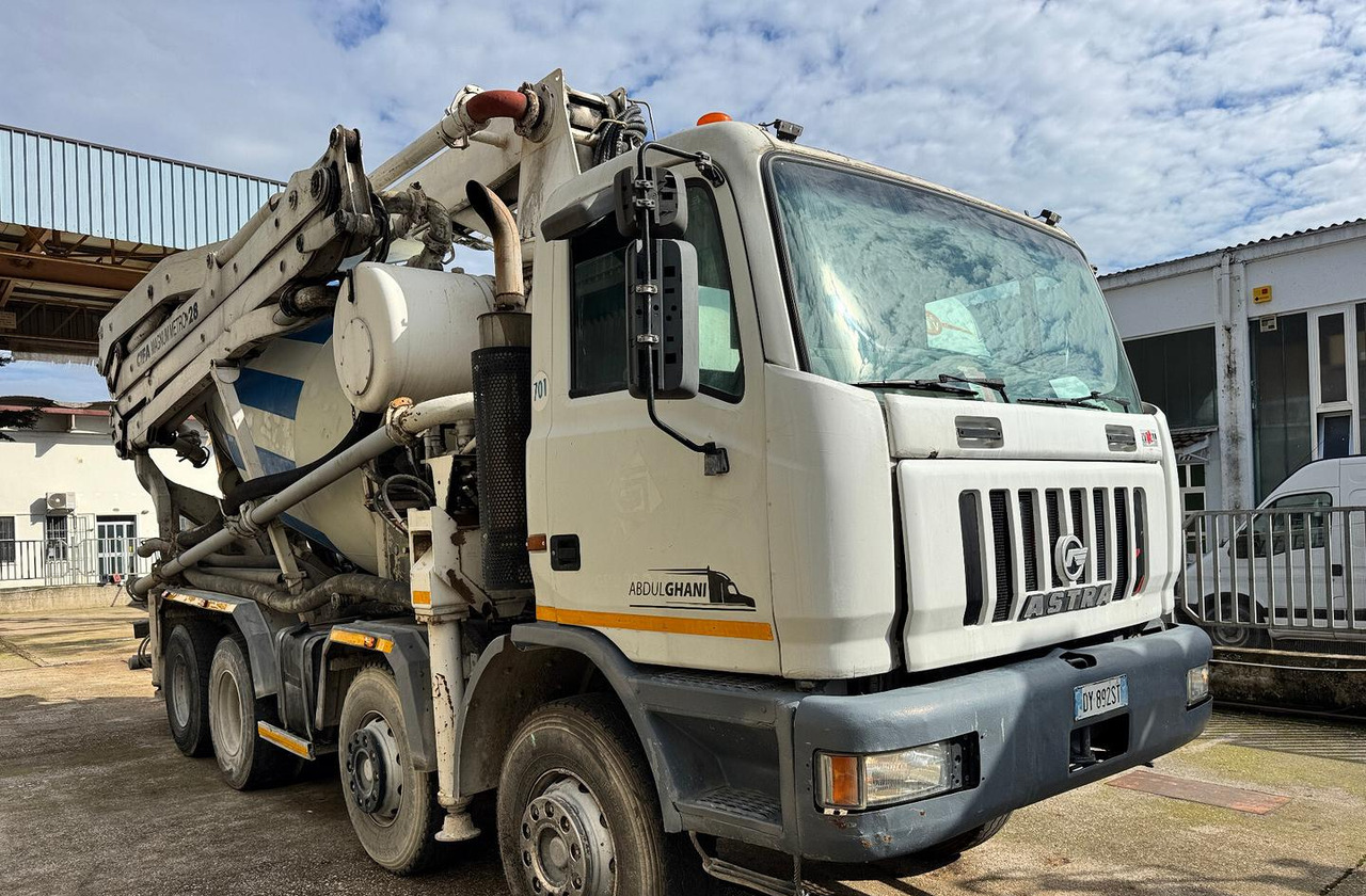 Betonpompa 28MT CIFA ASTRA HD84.38 - Миксер-помпа: снимка 1 Betonpompa 28MT CIFA ASTRA HD84.38 - Миксер-помпа: снимка 1