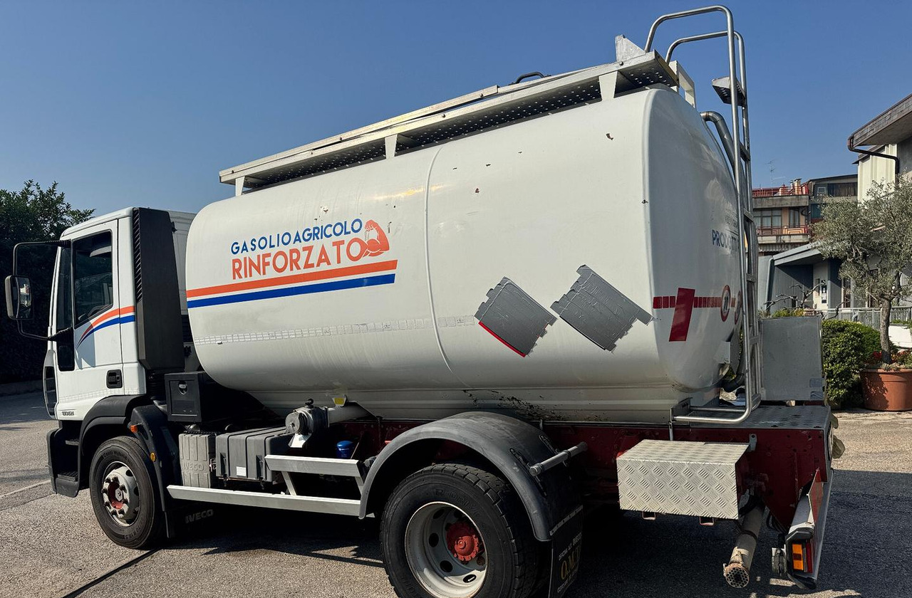 Iveco Eurocargo 150E21 Cisterna carburante - Камион цистерна: снимка 3 Iveco Eurocargo 150E21 Cisterna carburante - Камион цистерна: снимка 3