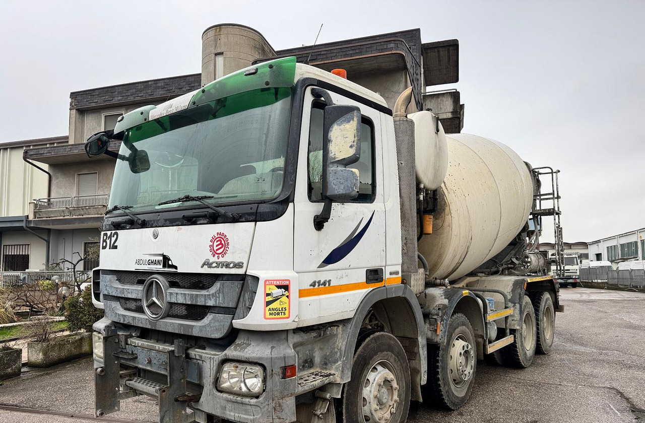 Mercedes actros 4141 betoniera armec - Бетоновоз: снимка 2 Mercedes actros 4141 betoniera armec - Бетоновоз: снимка 2