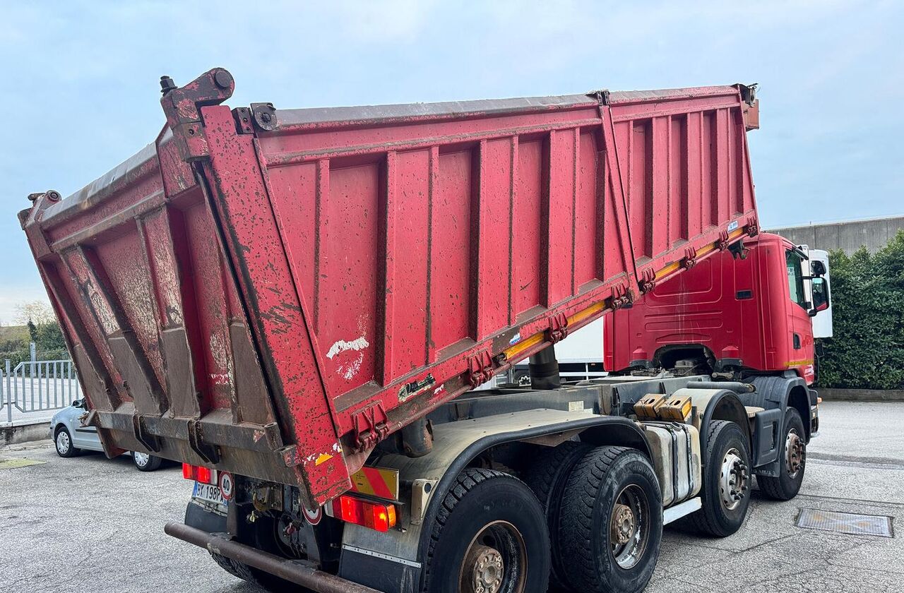 Scania R124/470 Ribaltabile 8X4 - Самосвал камион: снимка 3 Scania R124/470 Ribaltabile 8X4 - Самосвал камион: снимка 3