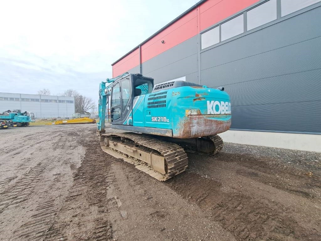Kobelco SK 210-10 - Верижен багер: снимка 3 Kobelco SK 210-10 - Верижен багер: снимка 3