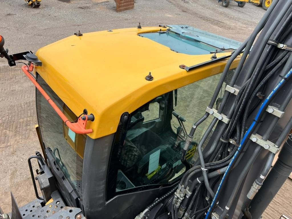 Верижен багер Volvo EC 140 EL: снимка 12
