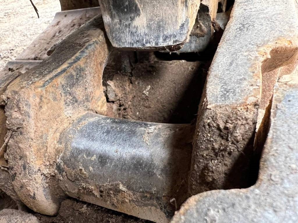 Верижен багер Volvo EC 140 EL: снимка 25