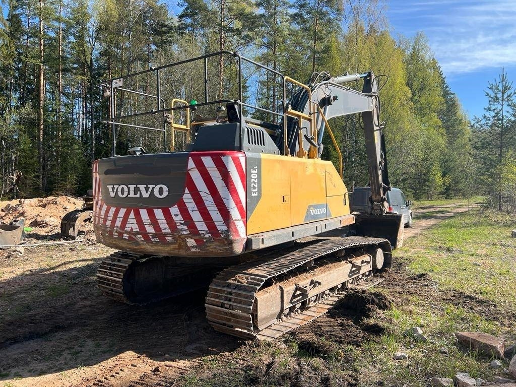 Volvo EC 220 EL - Верижен багер: снимка 3 Volvo EC 220 EL - Верижен багер: снимка 3