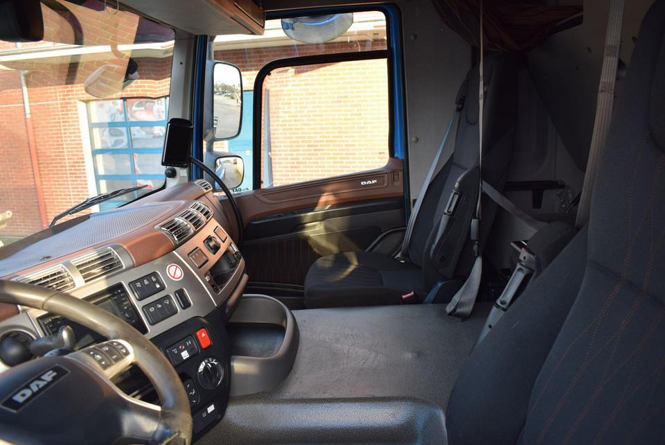 Шаси кабина DAF  CF 450 6x2 Fahrgestell Klima Navi Lift Retarder: снимка 20