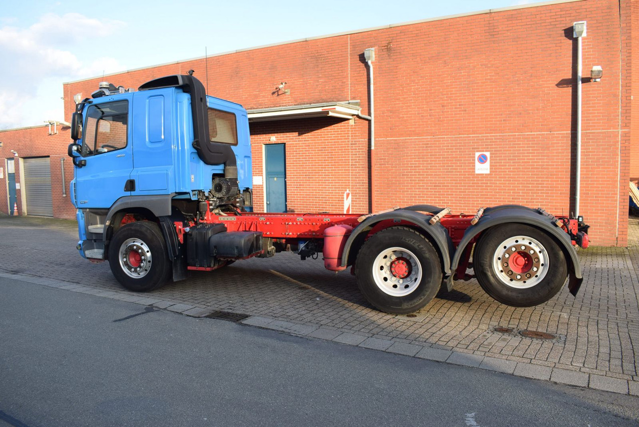 DAF CF 450 6x2 Fahrgestell Klima Navi Lift Retarder - Шаси кабина: снимка 4 DAF CF 450 6x2 Fahrgestell Klima Navi Lift Retarder - Шаси кабина: снимка 4