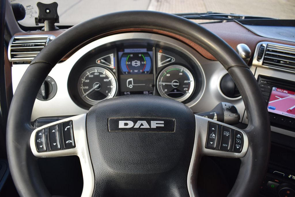 Нови Самосвал камион DAF  CF 450 6x2 Fahrgestell Klima Navi Lift Retarder: снимка 26