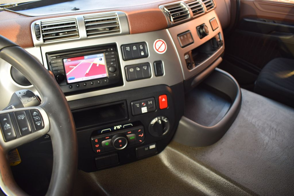 Нови Самосвал камион DAF  CF 450 6x2 Fahrgestell Klima Navi Lift Retarder: снимка 22