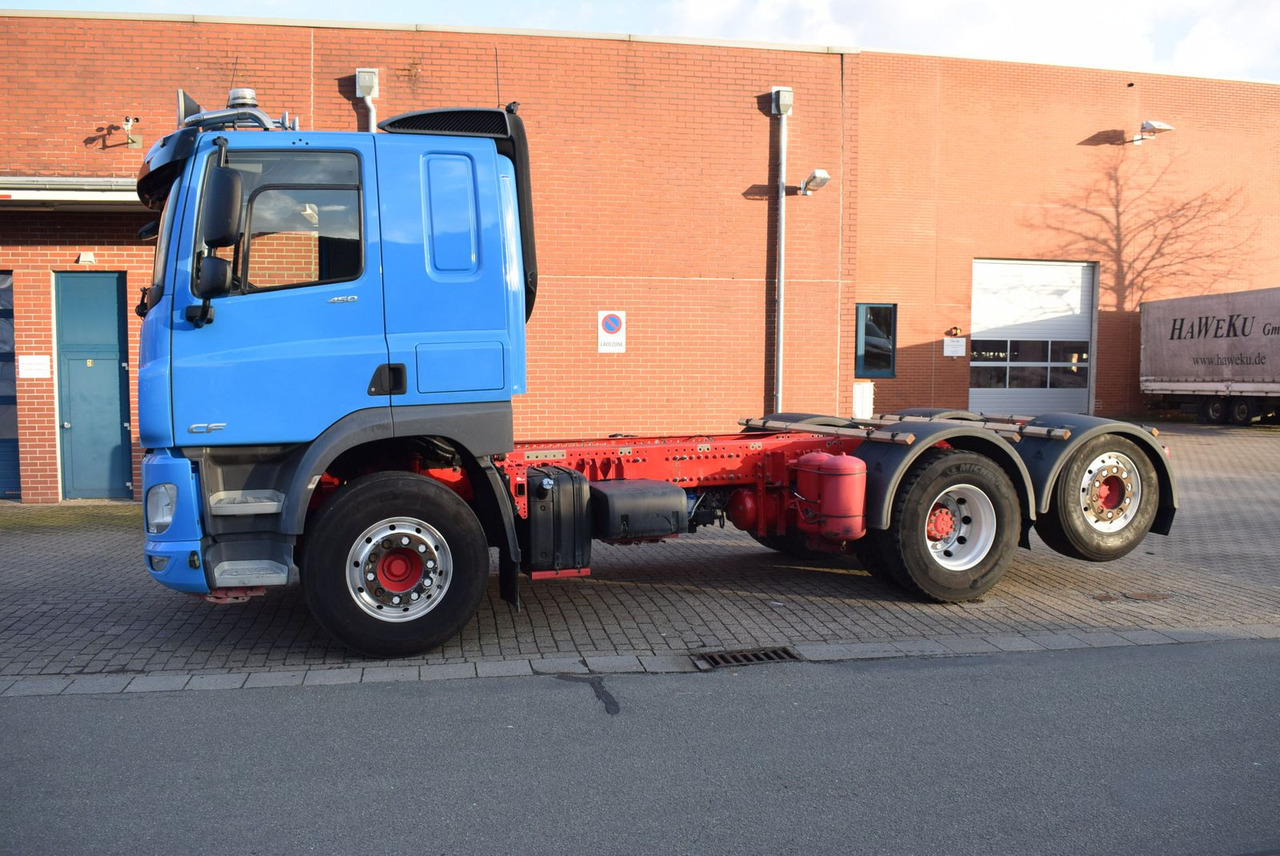 DAF CF 450 6x2 Fahrgestell Klima Navi Lift Retarder - Шаси кабина: снимка 3 DAF CF 450 6x2 Fahrgestell Klima Navi Lift Retarder - Шаси кабина: снимка 3