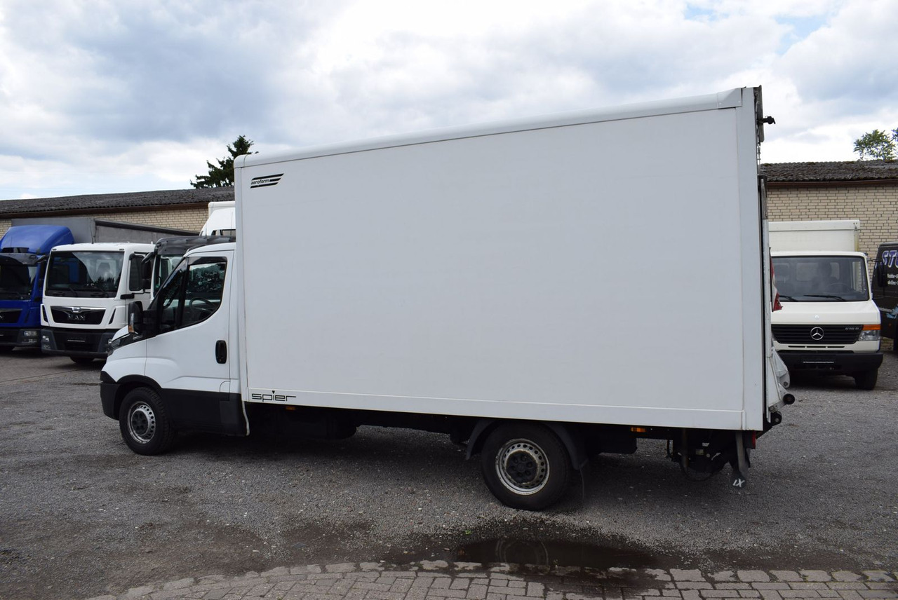 Iveco Daily 35 S14 Koffer LBW Automatik Motorschaden - Лекотоварен автомобил фургон: снимка 3 Iveco Daily 35 S14 Koffer LBW Automatik Motorschaden - Лекотоварен автомобил фургон: снимка 3