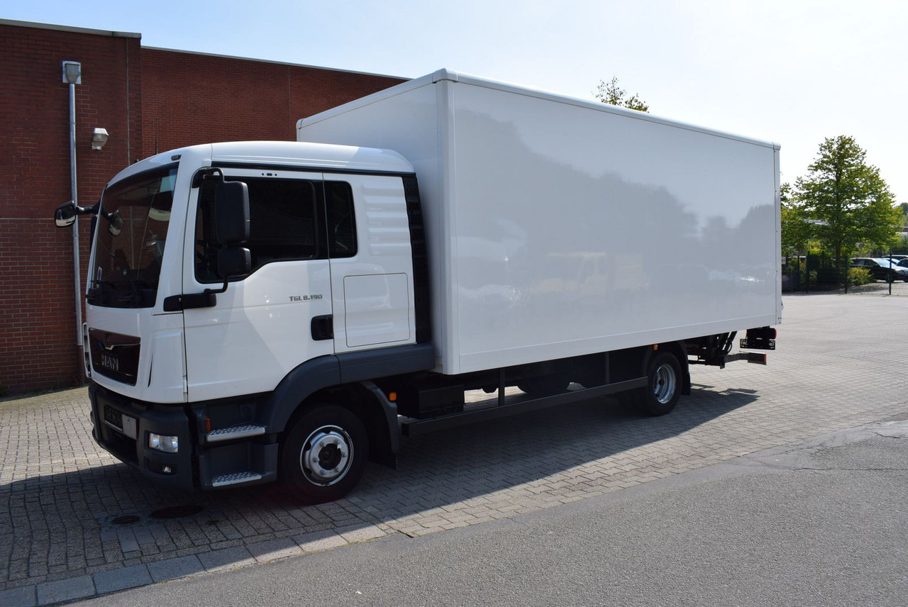 MAN TGL 8.190 Koffer 6,10m LBW Klima Tempomat AHK - Лекотоварен автомобил фургон: снимка 2 MAN TGL 8.190 Koffer 6,10m LBW Klima Tempomat AHK - Лекотоварен автомобил фургон: снимка 2