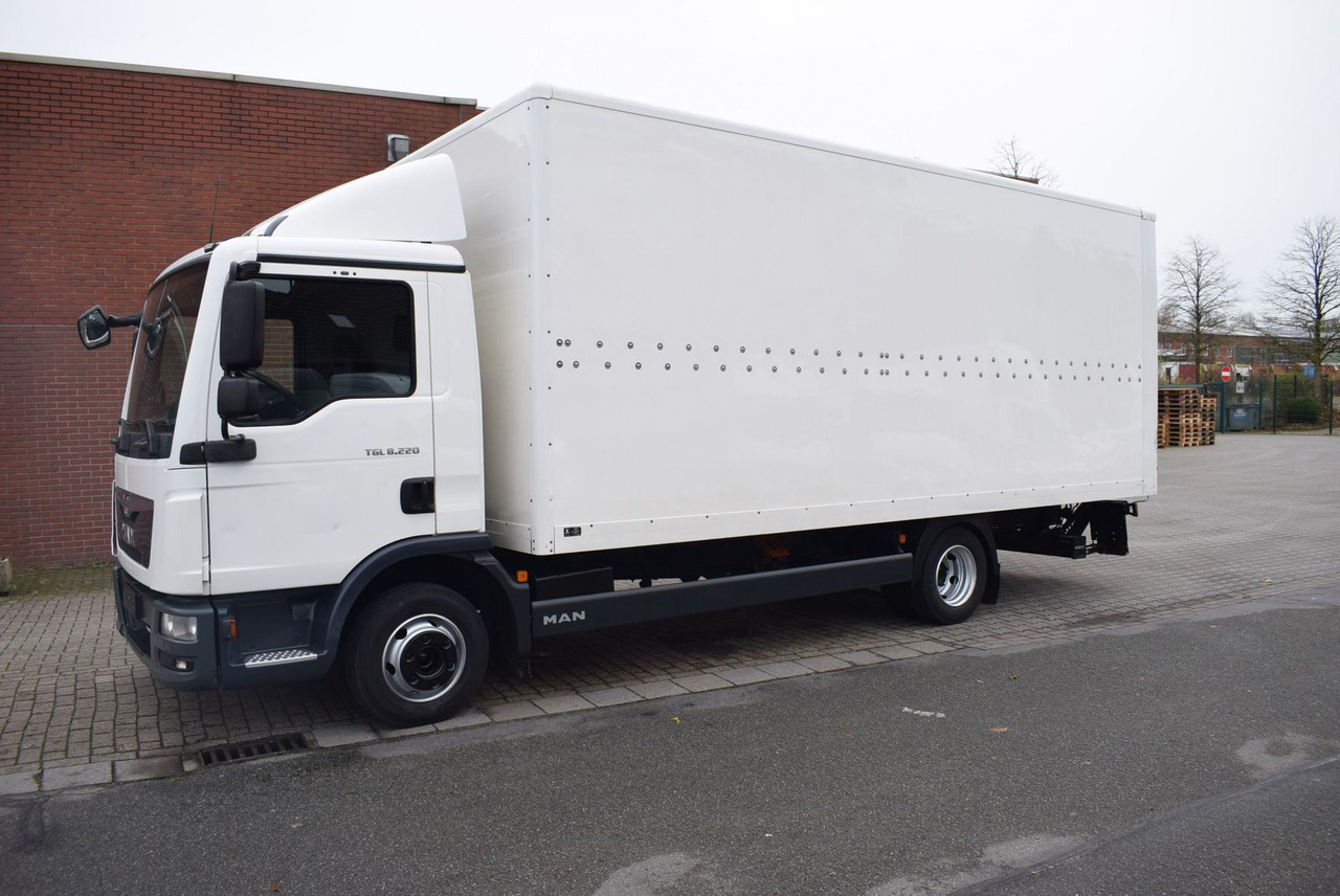MAN TGL 8.220 Koffer LBW Klima EURO6 Luftfederung - Лекотоварен автомобил фургон: снимка 2 MAN TGL 8.220 Koffer LBW Klima EURO6 Luftfederung - Лекотоварен автомобил фургон: снимка 2