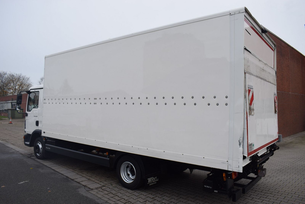 MAN TGL 8.220 Koffer LBW Klima EURO6 Luftfederung - Лекотоварен автомобил фургон: снимка 4 MAN TGL 8.220 Koffer LBW Klima EURO6 Luftfederung - Лекотоварен автомобил фургон: снимка 4