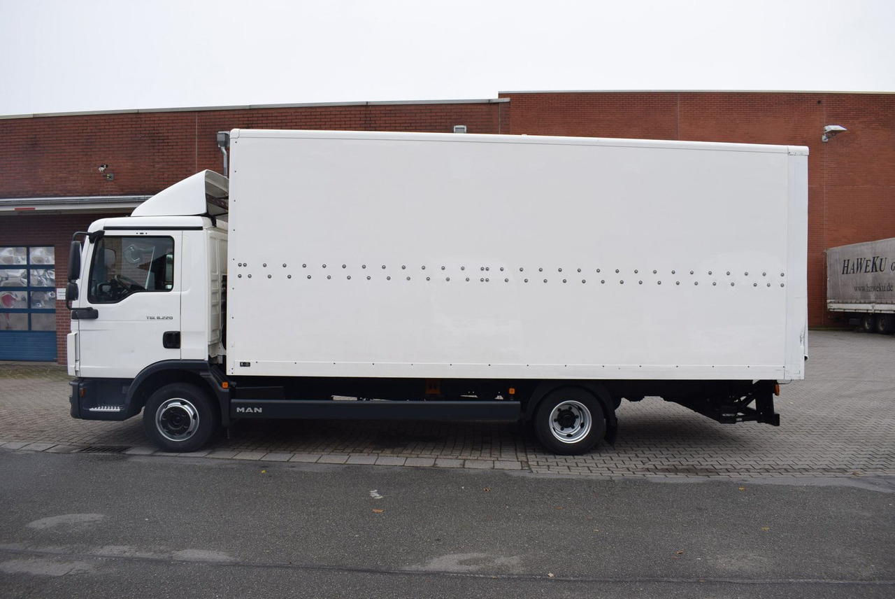 MAN TGL 8.220 Koffer LBW Klima EURO6 Luftfederung - Лекотоварен автомобил фургон: снимка 3 MAN TGL 8.220 Koffer LBW Klima EURO6 Luftfederung - Лекотоварен автомобил фургон: снимка 3
