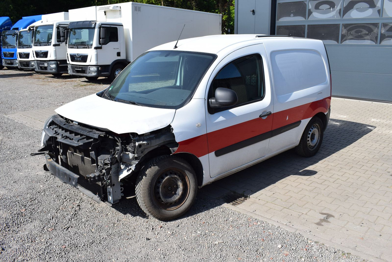 Mercedes-Benz Citan 109 CDI lang Klima AHK Regale UNFALL - Малък ван: снимка 4 Mercedes-Benz Citan 109 CDI lang Klima AHK Regale UNFALL - Малък ван: снимка 4