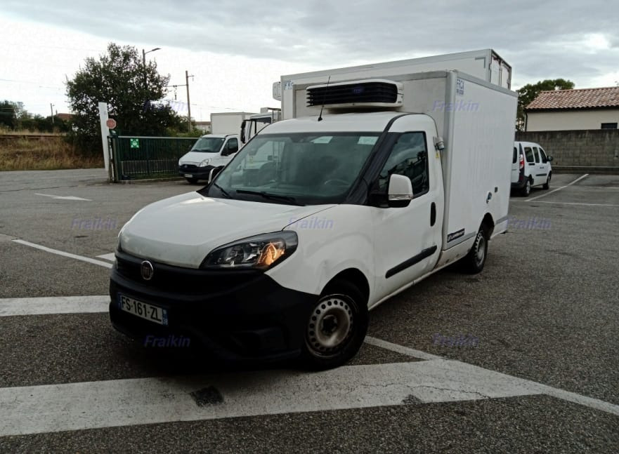 FIAT DOBLO KONTENER CHŁODNIA NR 830 - Хладилен бус: снимка 1 FIAT DOBLO KONTENER CHŁODNIA NR 830 - Хладилен бус: снимка 1