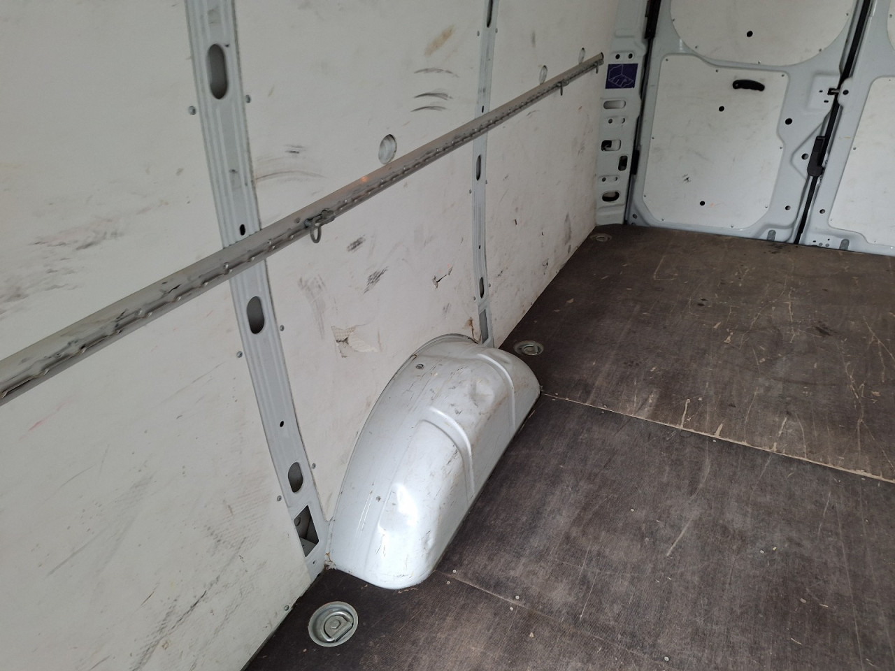 IVECO Daily ne postoji - Товарен бус: снимка 3 IVECO Daily ne postoji - Товарен бус: снимка 3