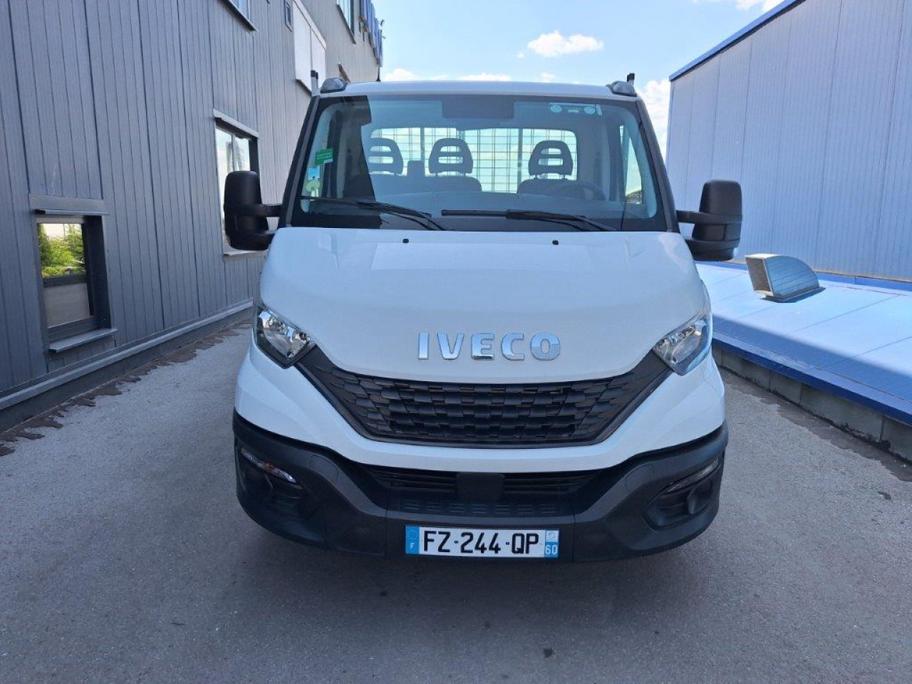 IVECO Daily 35C14 tipper - Бус самосвал: снимка 2 IVECO Daily 35C14 tipper - Бус самосвал: снимка 2