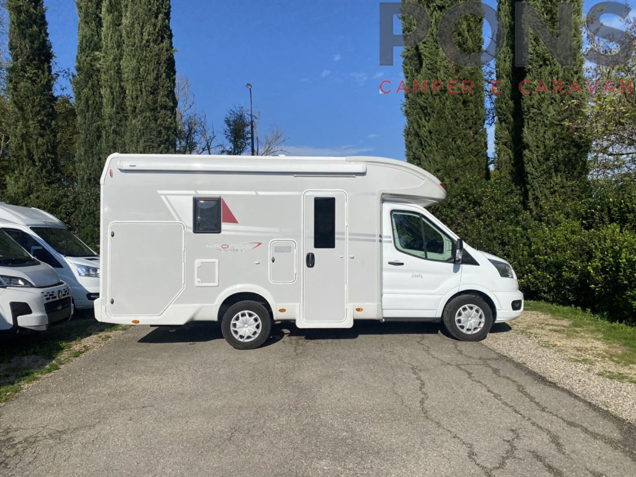 Полуинтегриран кемпер ROLLER TEAM Kronos 294 TL: снимка 1