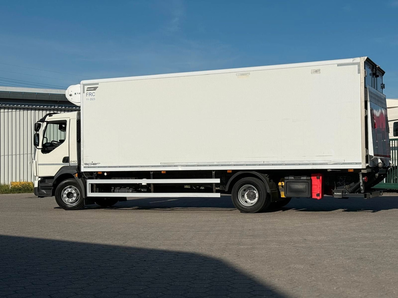 Volvo FL 42 R 240 +Thermoking T-880R+Kamera - Рефрижератор камион: снимка 5 Volvo FL 42 R 240 +Thermoking T-880R+Kamera - Рефрижератор камион: снимка 5