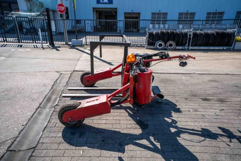 ACP Transpalette tout terrain- TA 1500 3RMTA - Палетна количка: снимка 4 ACP Transpalette tout terrain- TA 1500 3RMTA - Палетна количка: снимка 4