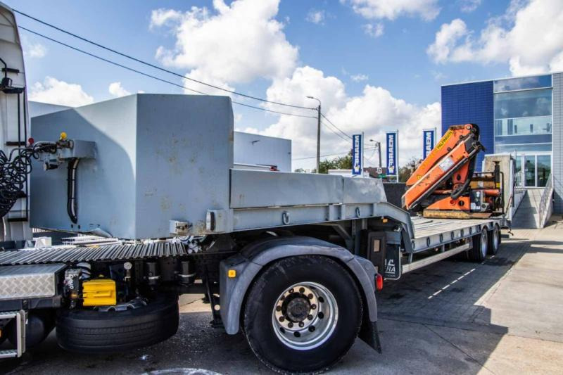 Castera CRANE/KRAN/GRUE-PALFINGER 22002 (2xHydr.) - Нискорамна площадка полуремарке: снимка 3 Castera CRANE/KRAN/GRUE-PALFINGER 22002 (2xHydr.) - Нискорамна площадка полуремарке: снимка 3