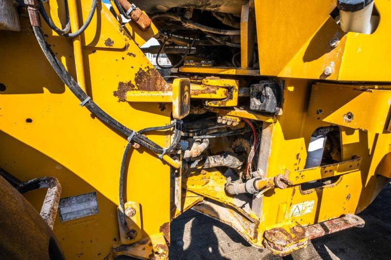 Колесен товарач Caterpillar CAT 924G // GODET 3m3: снимка 9
