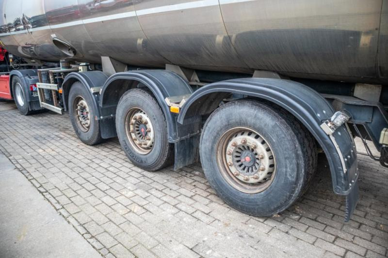 Eta CITERNE LAIT/MILCH/MILK 29000L - Полуремарке цистерна: снимка 5 Eta CITERNE LAIT/MILCH/MILK 29000L - Полуремарке цистерна: снимка 5