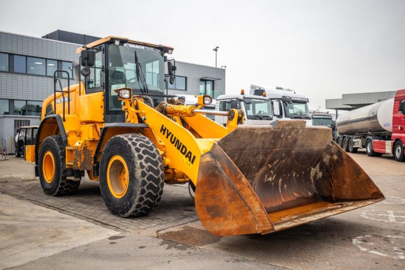 Hyundai HL955XT - Колесен товарач: снимка 2 Hyundai HL955XT - Колесен товарач: снимка 2