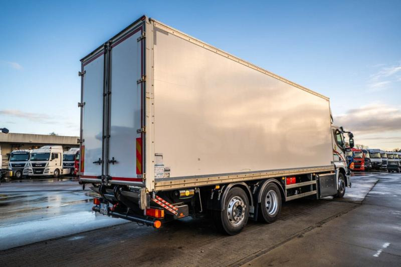 Iveco STRALIS 400 CNG // HAYON DHOLLANDIA - Камион фургон: снимка 4 Iveco STRALIS 400 CNG // HAYON DHOLLANDIA - Камион фургон: снимка 4