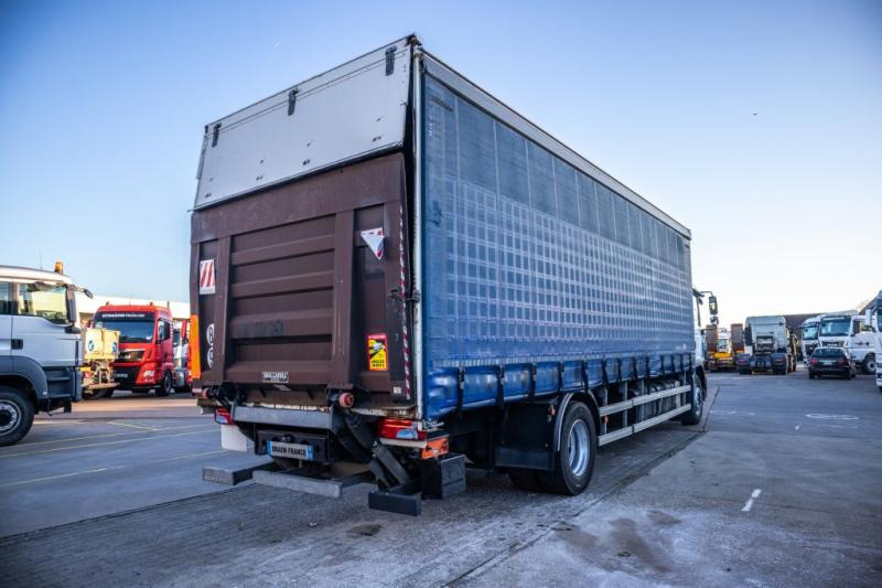 MAN TGM 18.340 BL+DHOLLANDIA - Камион с брезент: снимка 3 MAN TGM 18.340 BL+DHOLLANDIA - Камион с брезент: снимка 3