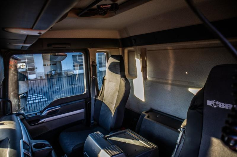 Interior photo 2: Самосвал камион MAN TGS 41.400 BB+E5 - 8X4