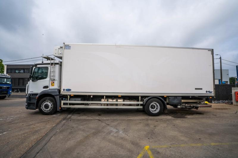 Рефрижератор камион Mercedes ANTOS 1833 +CARRIER SUPRA MULTI 1250Mt+DHOLLANDIA 2.5T: снимка 9