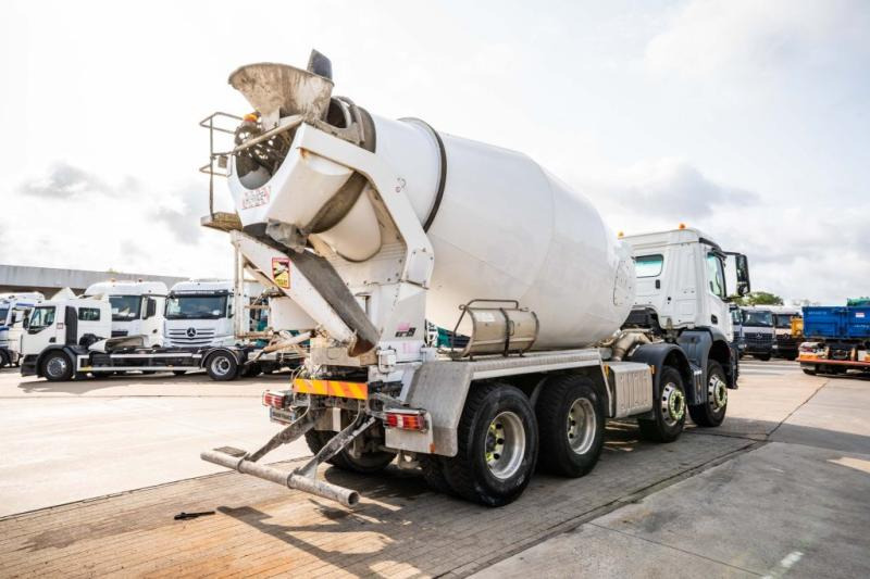 Mercedes AROCS 3240 BB+STETTER 9m3 - Бетоновоз: снимка 4 Mercedes AROCS 3240 BB+STETTER 9m3 - Бетоновоз: снимка 4