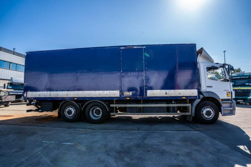Mercedes AXOR 2533 -6X2 - Камион фургон: снимка 3 Mercedes AXOR 2533 -6X2 - Камион фургон: снимка 3