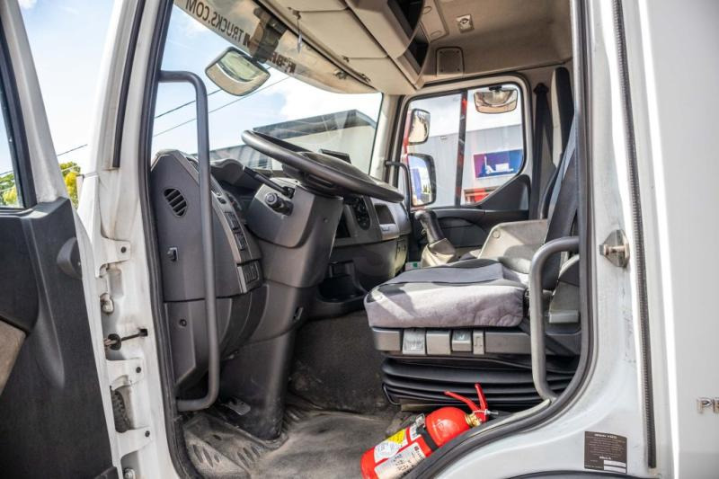 Renault PREMIUM 310 DXI +TANK 13.000 L/4 COMP. - Камион цистерна: снимка 5 Renault PREMIUM 310 DXI +TANK 13.000 L/4 COMP. - Камион цистерна: снимка 5